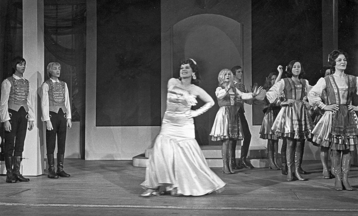 Underhållning. "Czardasfurstinna", Gefle Lyriska Teater 1965