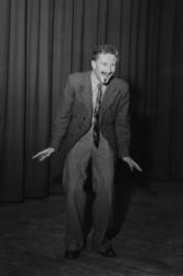 Foto fra underholdningen under russerevyen "Karusellen går" 