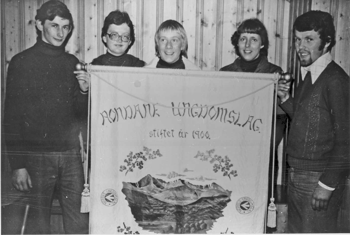 Rondane Ungdomslag, Folldal, Det første styret etter gjenoppstartinga i 1977. 