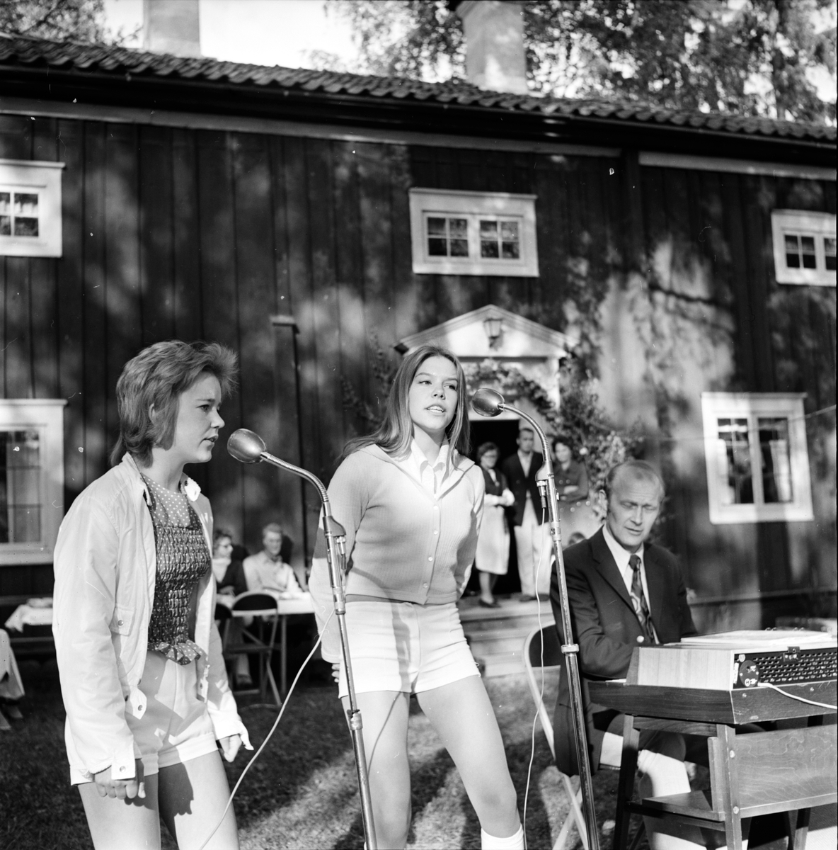 Arbrå,
Fornhemmet,
Midsommar,
1971