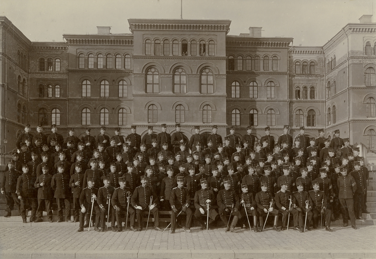 IV och VI arméfördelningens skolor vid Göta livgarde I 2, 1904-1905.