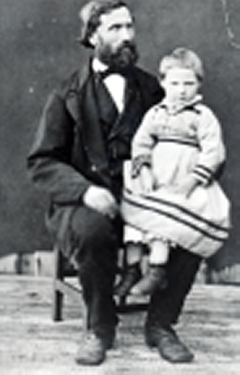 Edvard Rochmann med datteren Jensine på fanget
