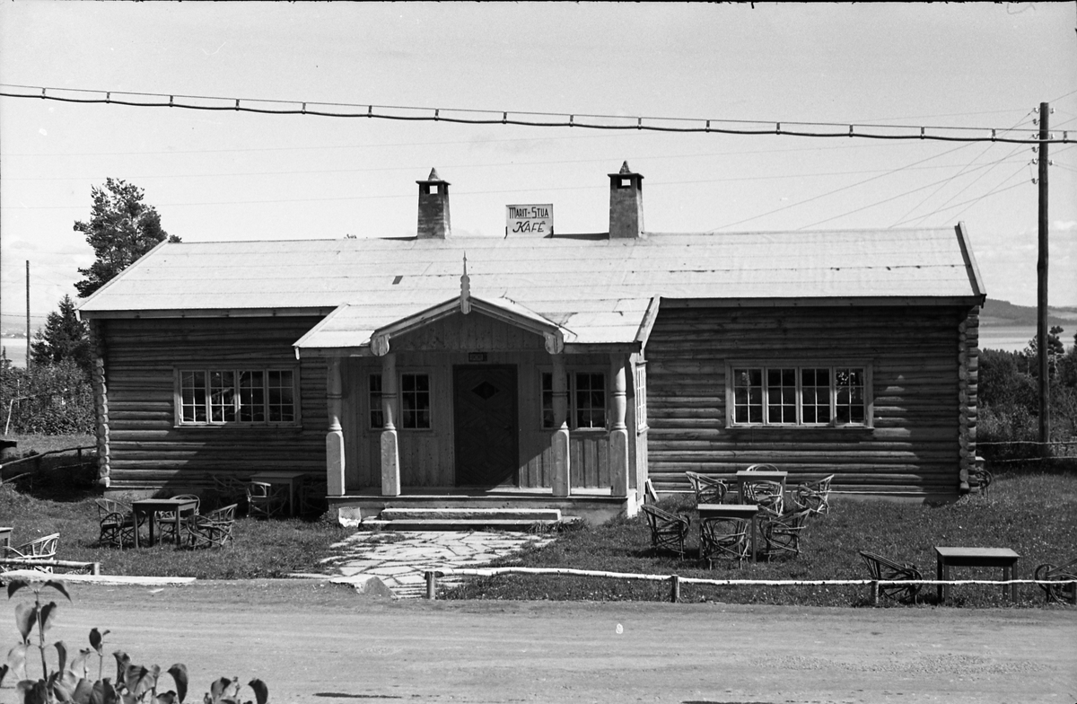 Maritstua Kafe på Kapp, august 1948. Seks bilder.