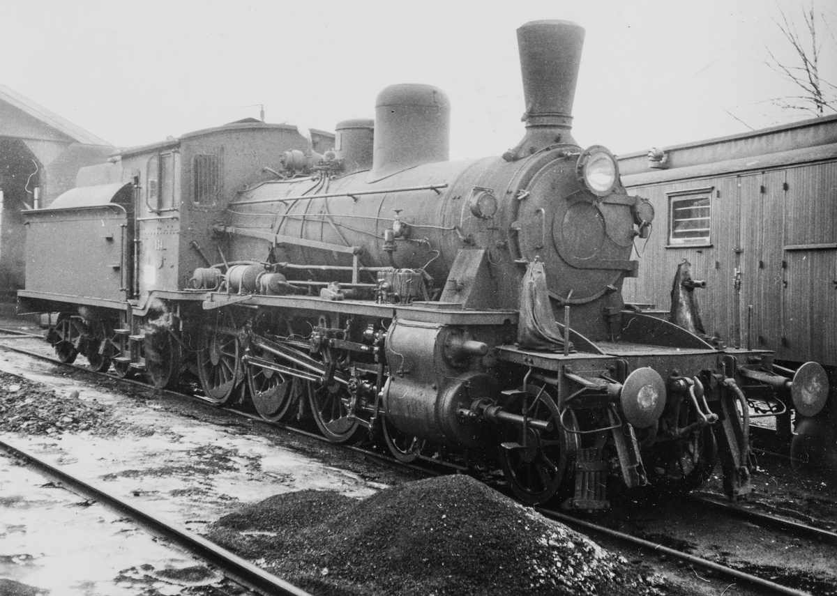 Damplok type 18c nr. 134 på Dokka stasjon. Dette var da Norges eldste damplok i drift, bygget i 1901.