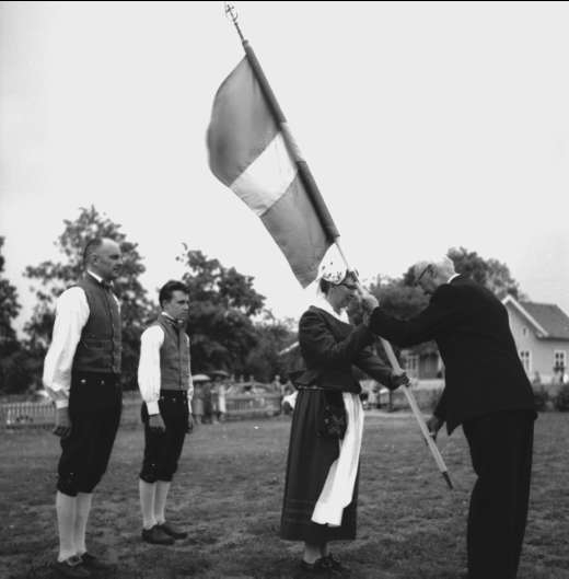 Svenska flaggans dag firas i Mölltorp, 1960. Endast neg finns.
