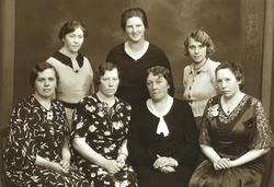 Lærerinner i Berg 1937, Berg i Halden.

Sittende fra venst