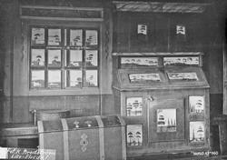 Bessfarstugu i Beitrusten (fredet). Skap malt av Bedokken fr