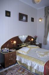 "Et pakistansk hjem i Norge - 2002". Utstilling i OBOS-gårde