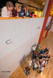 Elevgruppe fra 8. klasse ved Elverum ungdomsskole 2017 gjør 