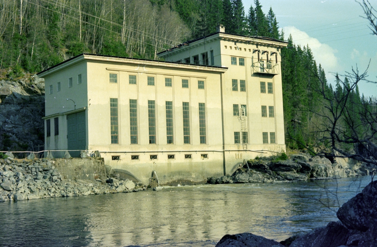 Løkaunet kraftstasjon i Klæbu. Bygget i 1926.