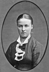 Portrett av kvinne. Marit Lonen?