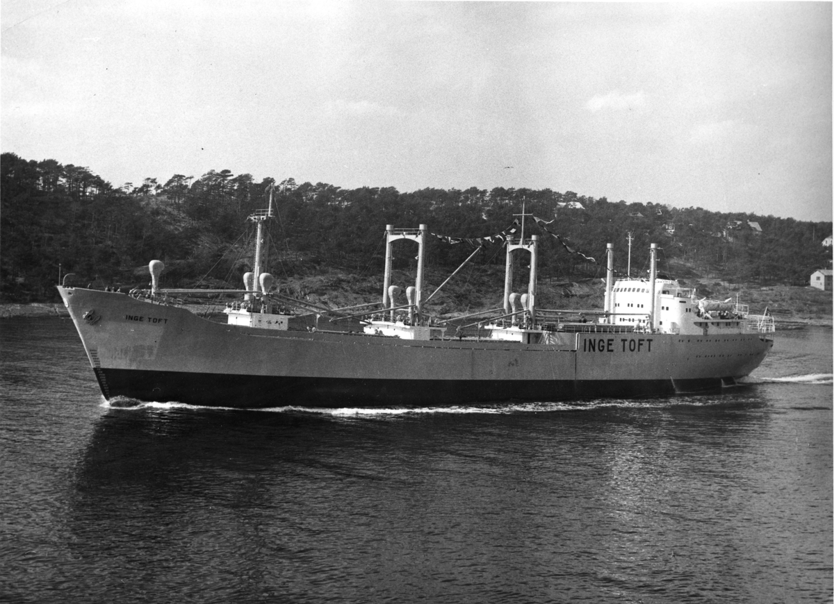 Byggenr. 43 v. LMV: Inge Toft.