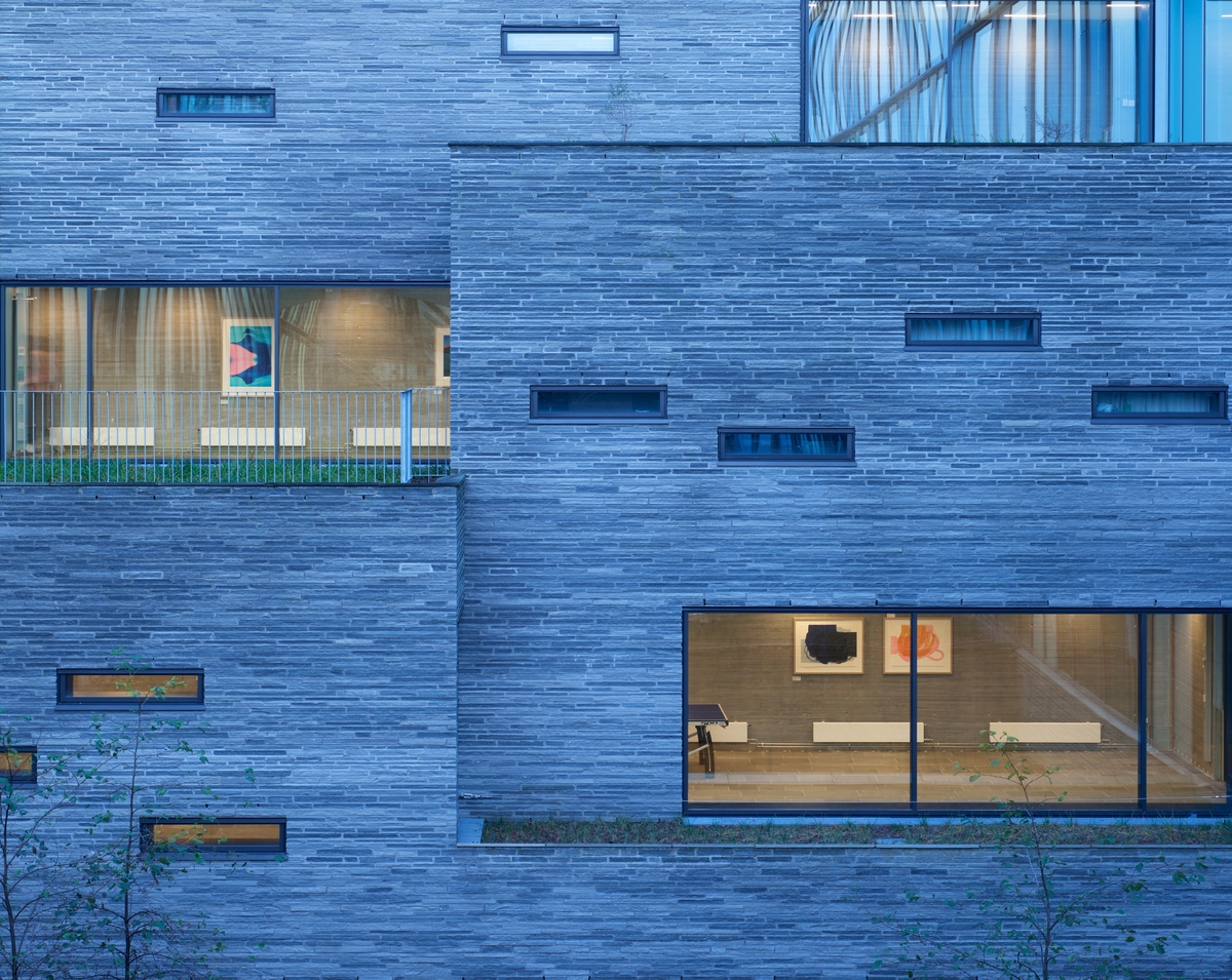 Momenter (4) [Grafikk]