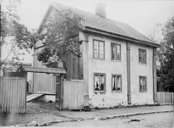 Repro: Bolighus, Hammer hotel, Trønnesgården, Kirkegt. 32, L