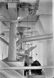 Interiør fra kornsilo i Buvika