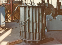 Produsert av Aker Midsund, Aker Midsund var etablert i 1973 