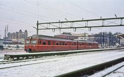 Motorvognsett type 69 i lokaltog 2723 til Ås på Oslo Ø