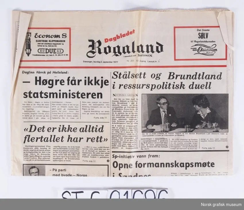 Avisen Dagbladet Rogaland 3.10.1977.
Giver: Åge Nising, aks. nr. 2014-35.