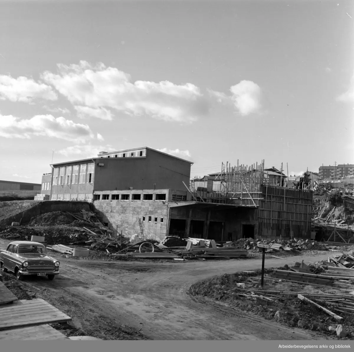 Kalbakken, industrifelter. September 1957