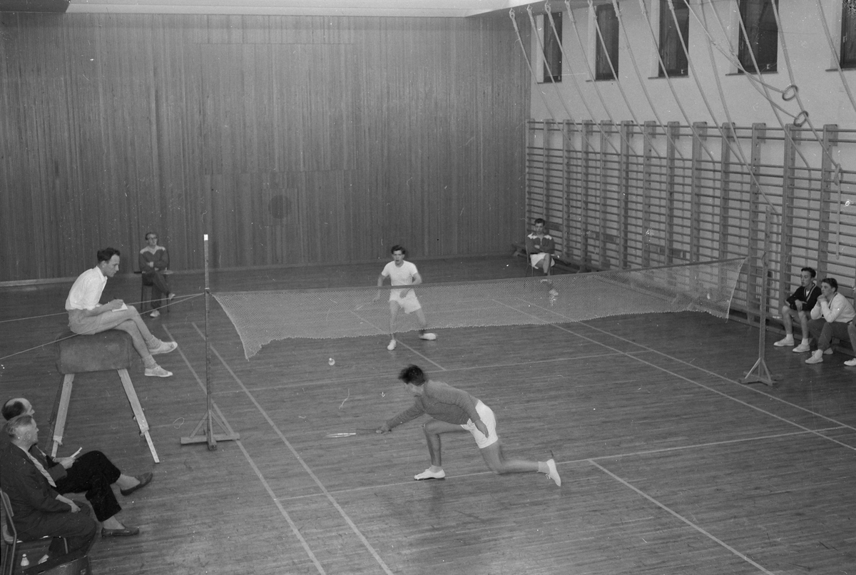 Badmintonturnering mellom NTHI, Trondheim Badmintonklub og Trondheim Brannkorps