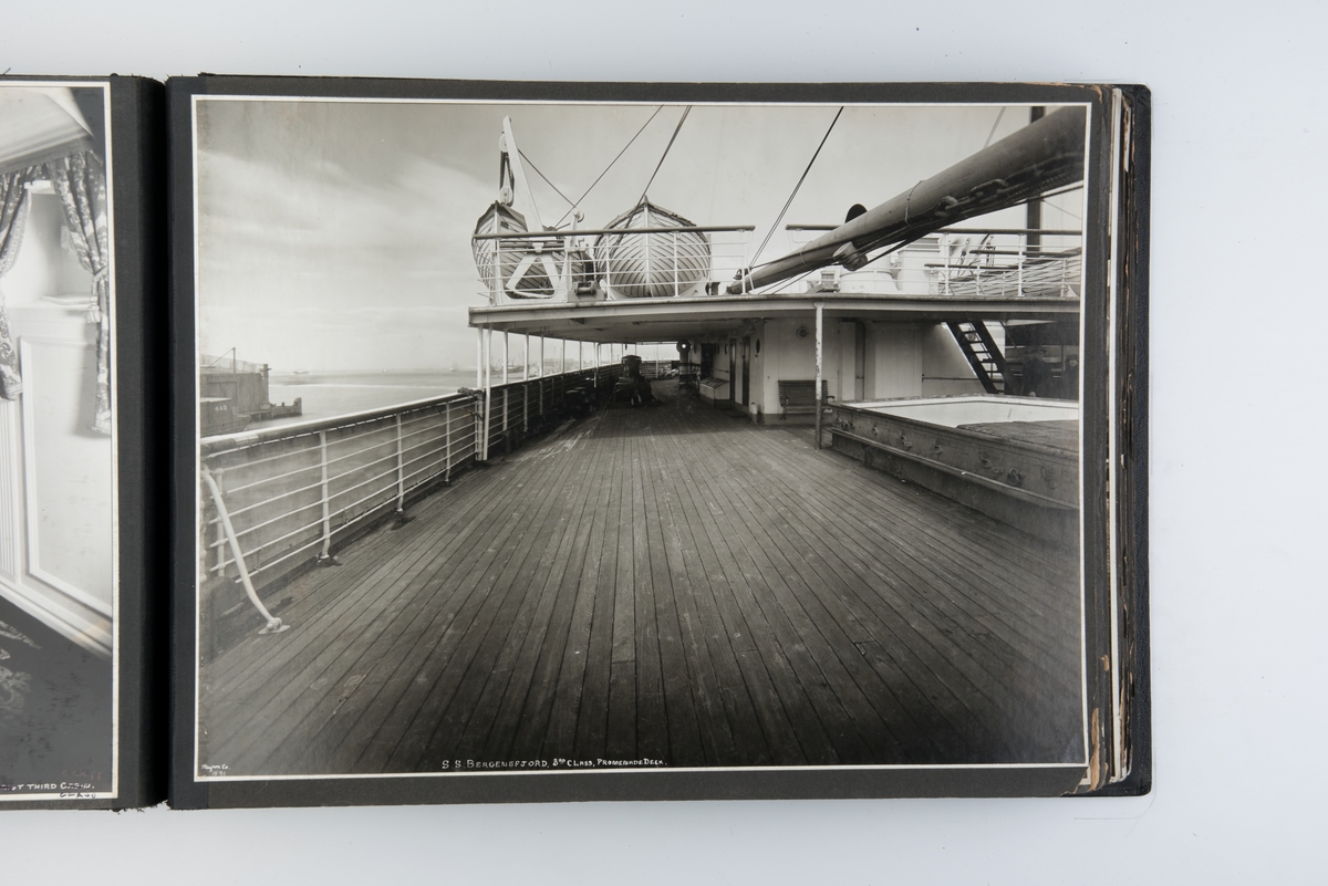 Album med fotografier av interiøret ombord på D/S 'Bergensfjord'