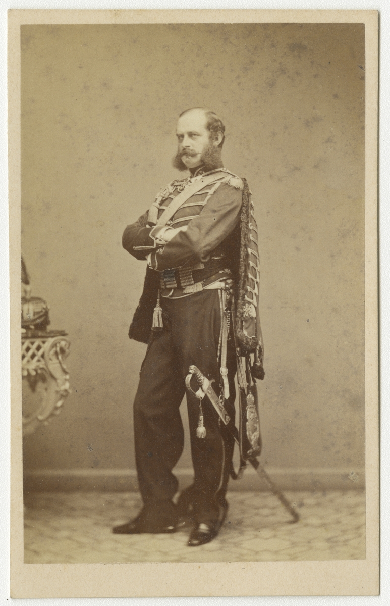 Porträtt av Holger Rosencrantz, officer vid Kronprinsens husarregemente K 7.