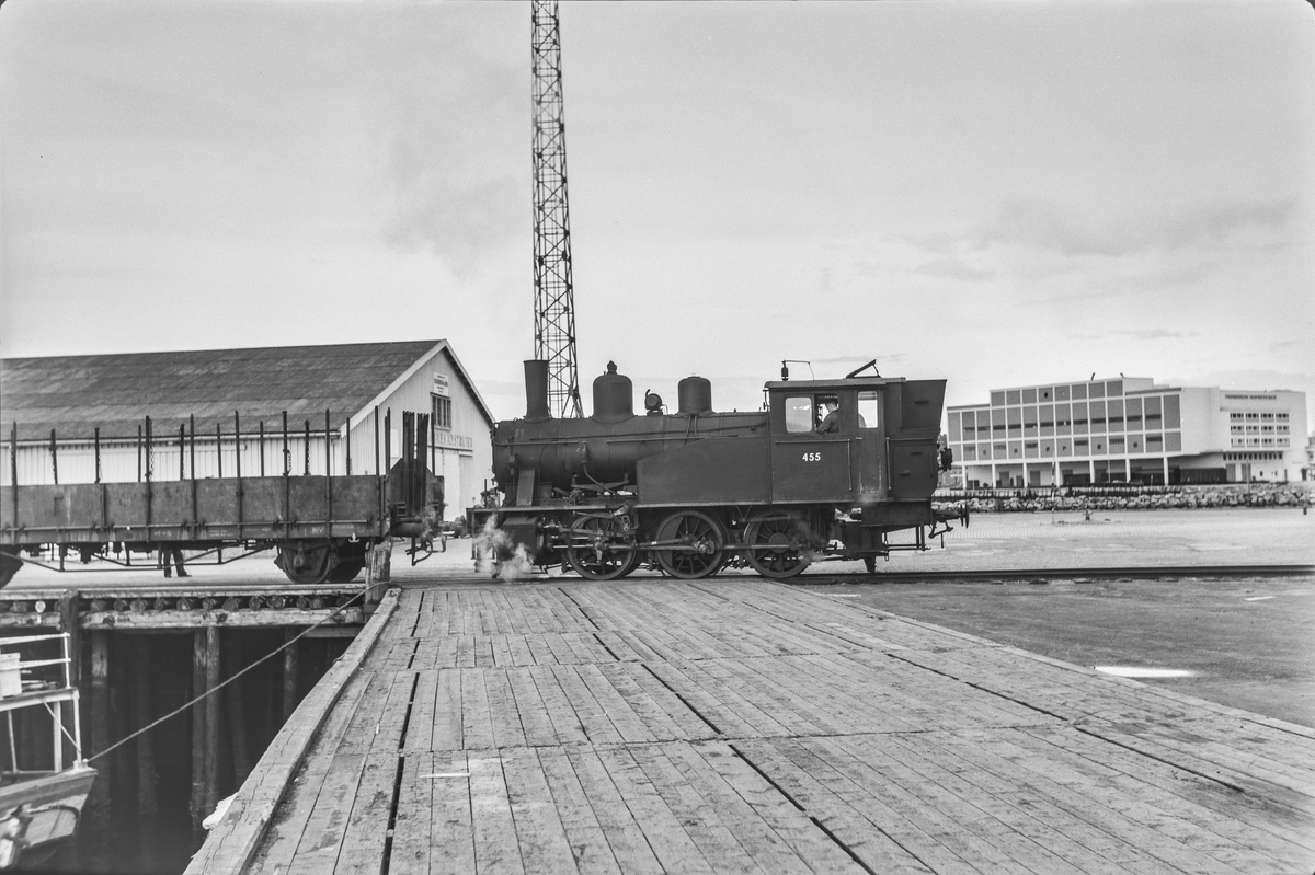 Damplokomotiv type 23b nr. 455 i skiftetjeneste på Brattøra ved Trondheim stasjon.