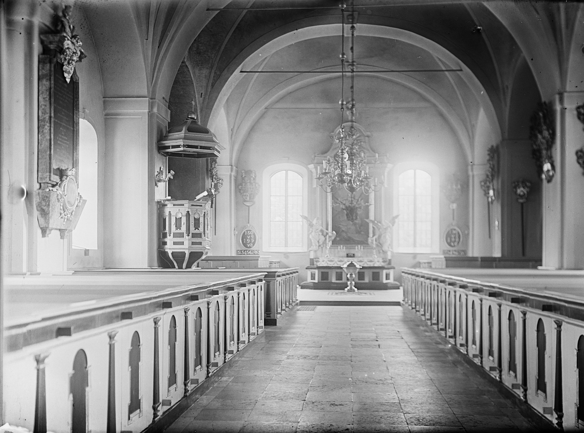 Interiör i Knivsta kyrka, Knivsta socken, Uppland
