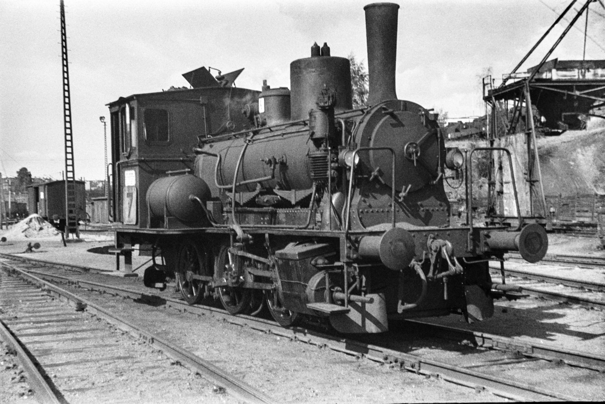 Damplokomotiv type 25e nr. 486 i skiftetjeneste i Lodalen i Oslo.