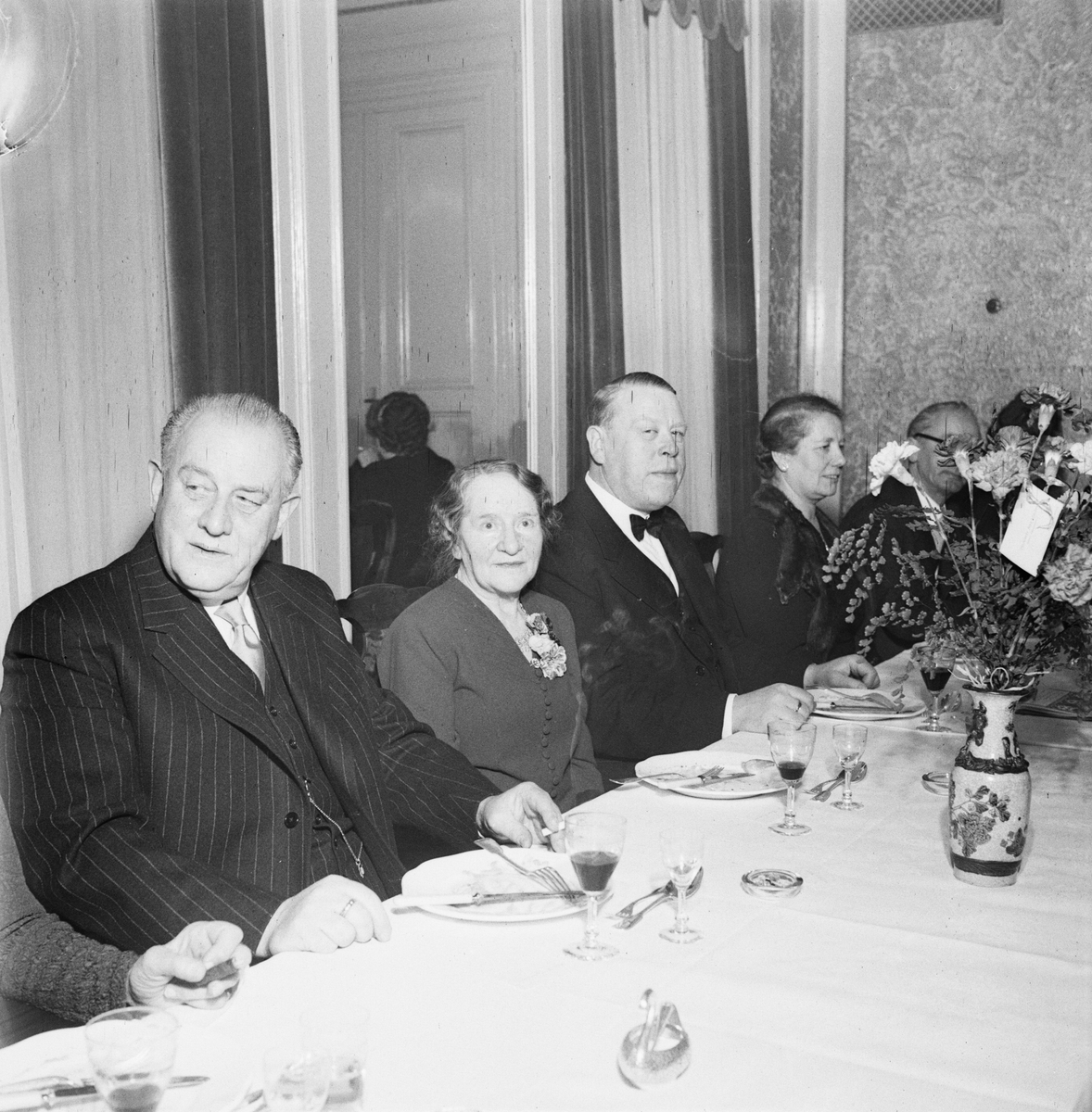 Tobakshandlare, 30-årsjubileum, Uppsala, november 1947