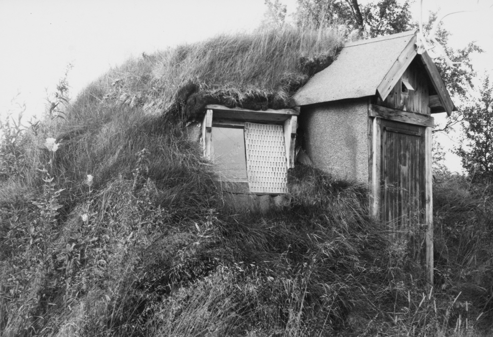 Gamme ved Kroksjøen som blir brukt som hytte.