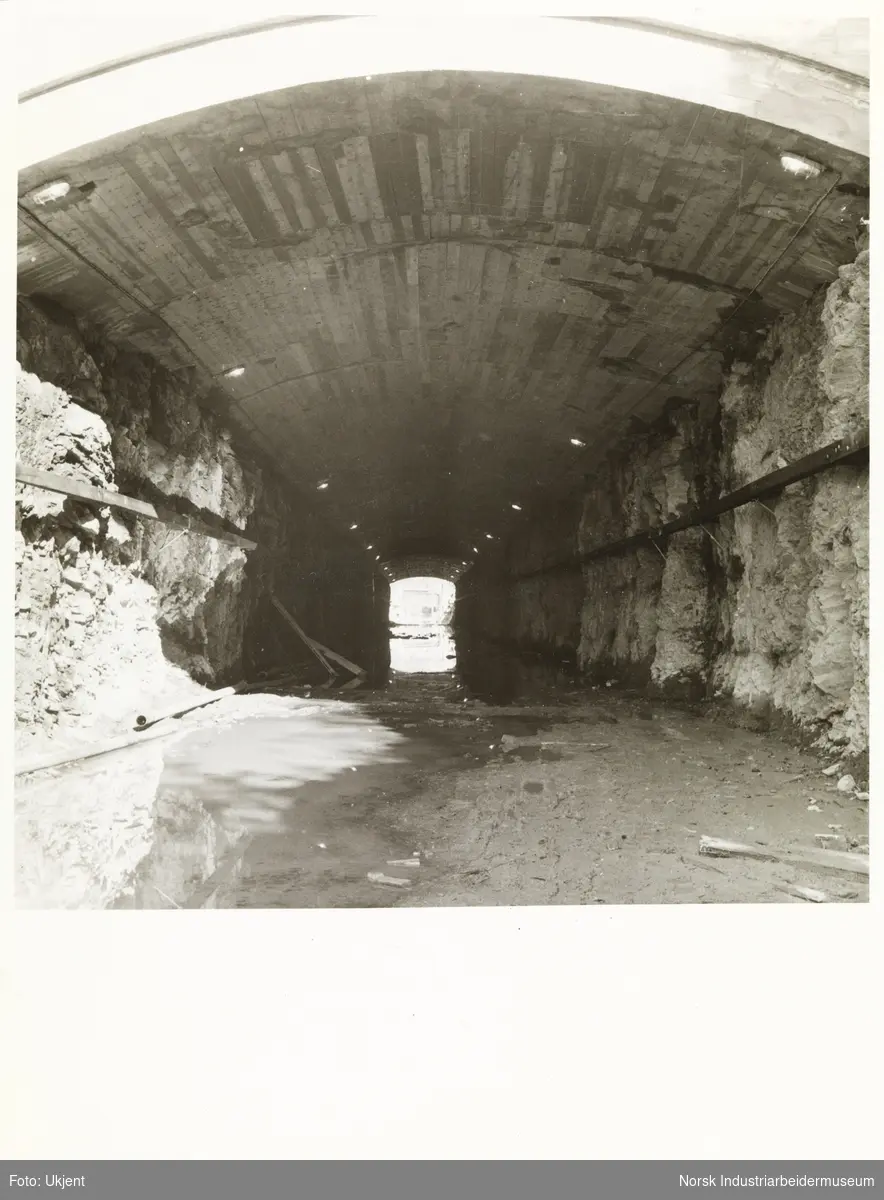 Småbatkanal, tunnel sett mot Gunneklevfjorden