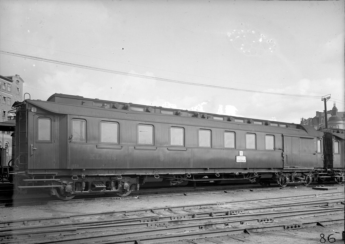 Statens Järnvägar, SJ CFo2 1858. Vagn byggd i Arlöv 1909.
