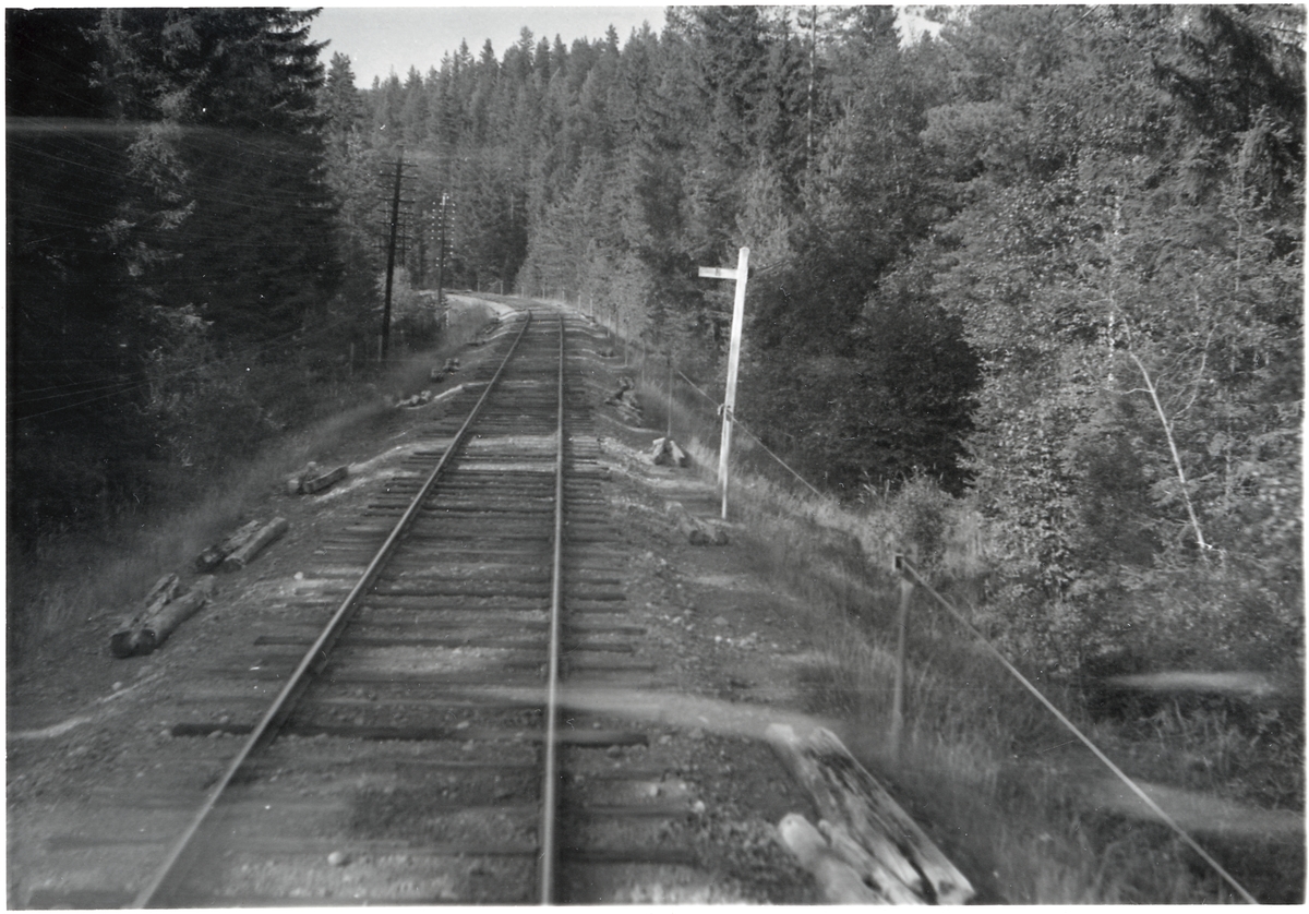 Vy över järnvägsspåret på sträckan mellan Oxberg - Blyberg.