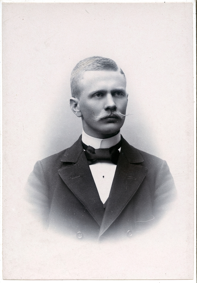 Johannes Schönberg, kontorsskrivare Jönköpings hamn.