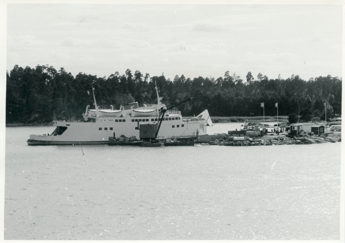 Fartyget "Gotlänningen" i Oxelösunds hamn.
