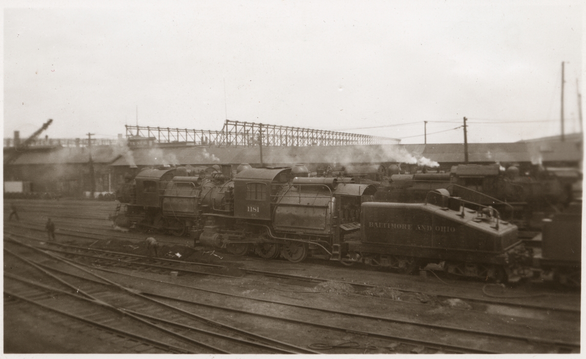 Baltimore and Ohio Railroad, B&O D-23 1181 på Staten Island Rapid Transit yards. Smeknamnet var camelback på dessa fordon.