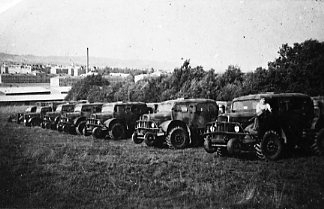 Terrängvagn m/1940 typ TVB. A 6, Ryhovs sjukhus i bakgrunden.