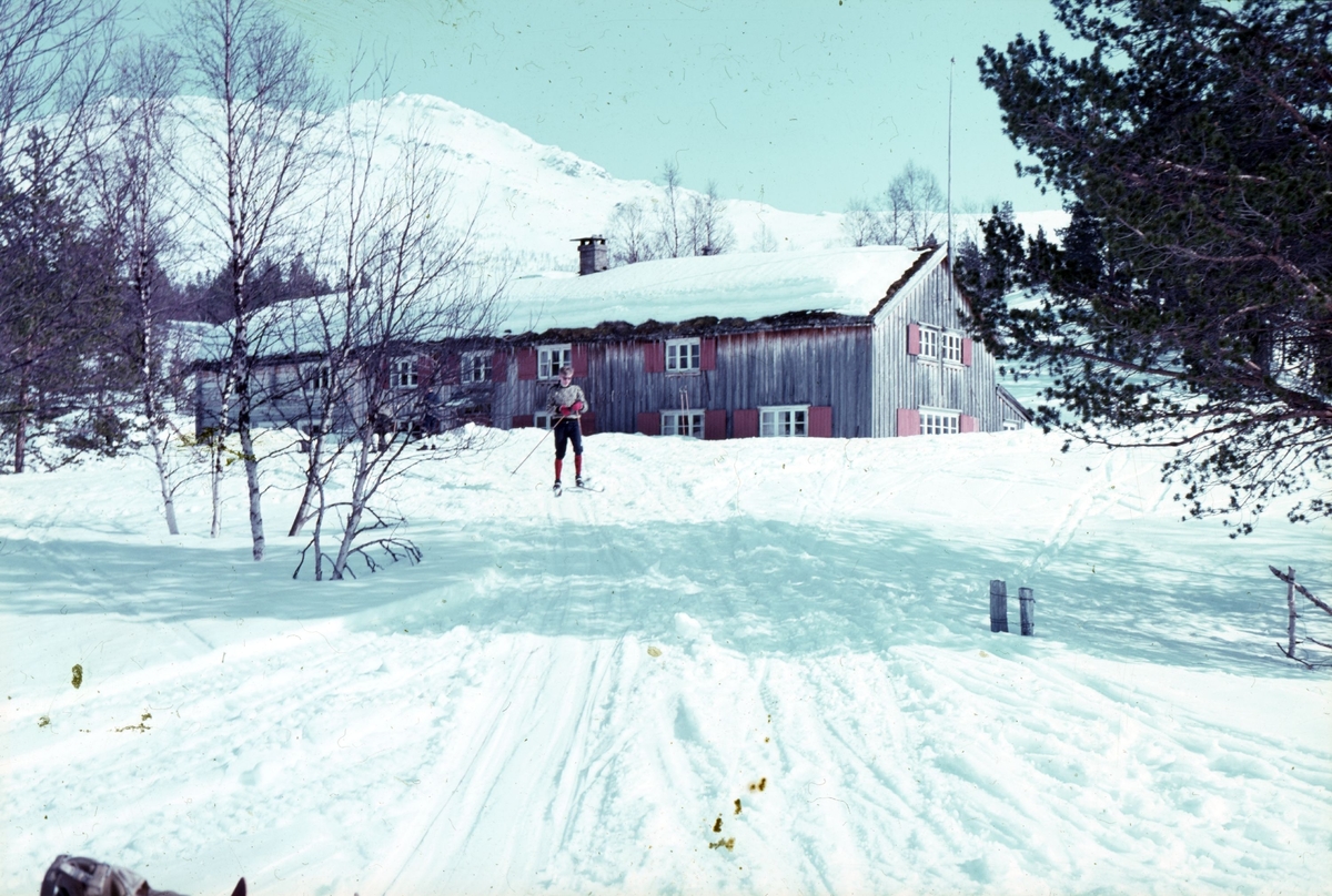 Trollheimshytta en vinterdag.