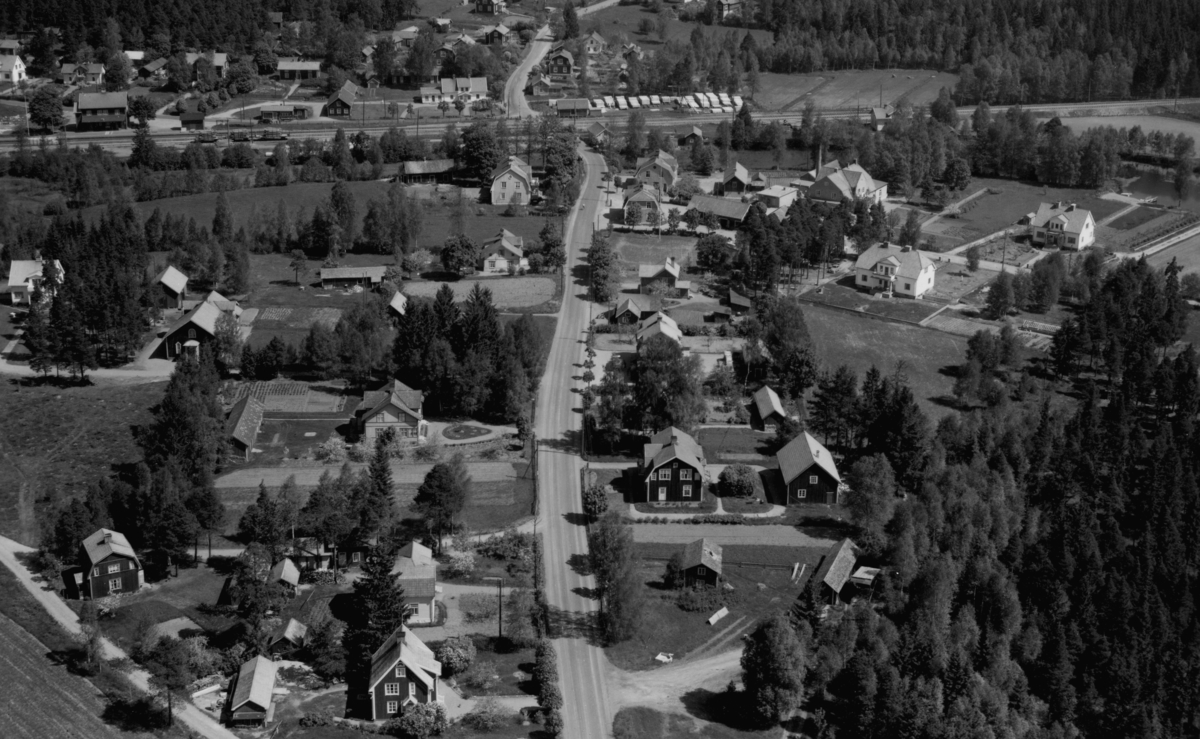 Flygfoto över Hult i Eksjö kommun. Nr P 210