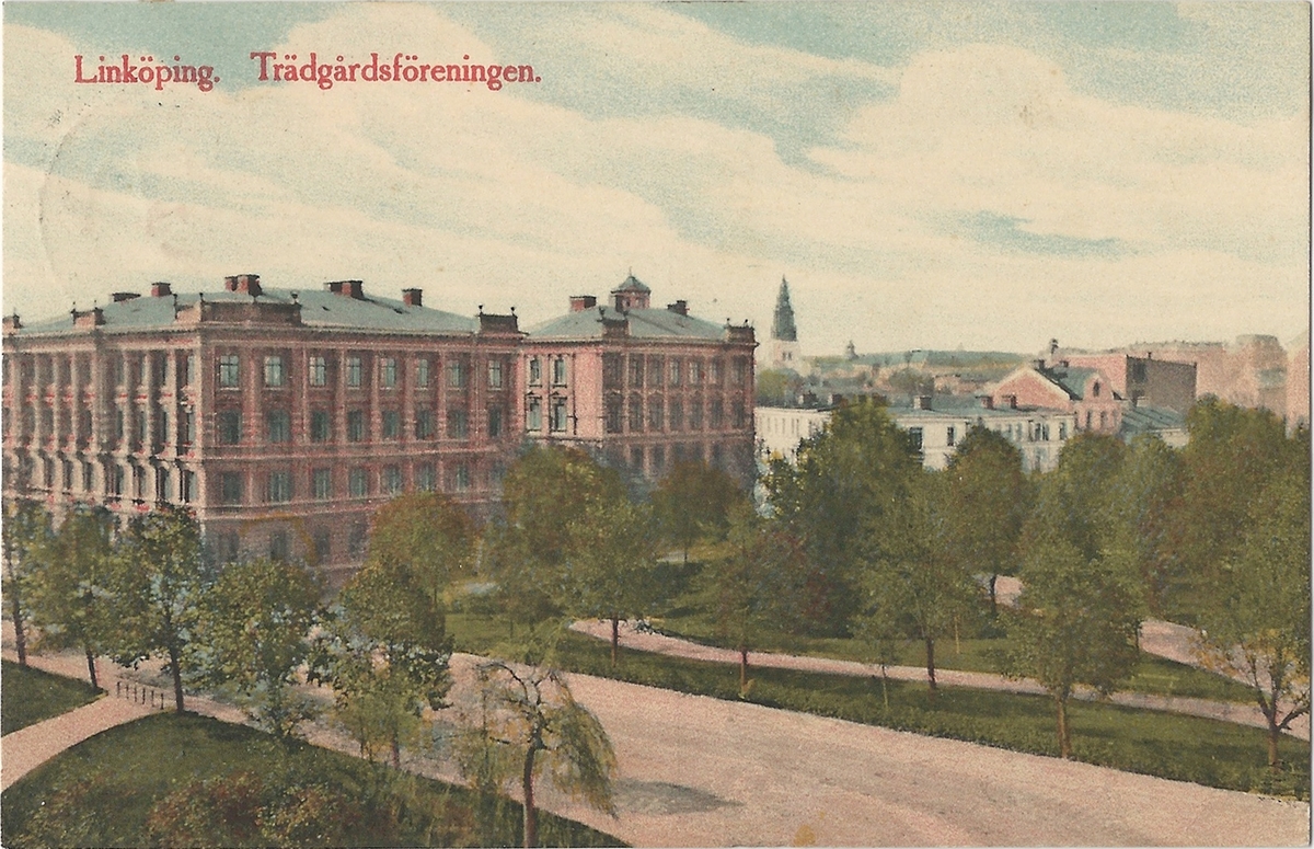 Vykort från  Linköping Järnvägsparken 
Järnvägsavenyn, Järnvägsparken, Sankt Larskyrkan,
Poststämplat 23juli 1919