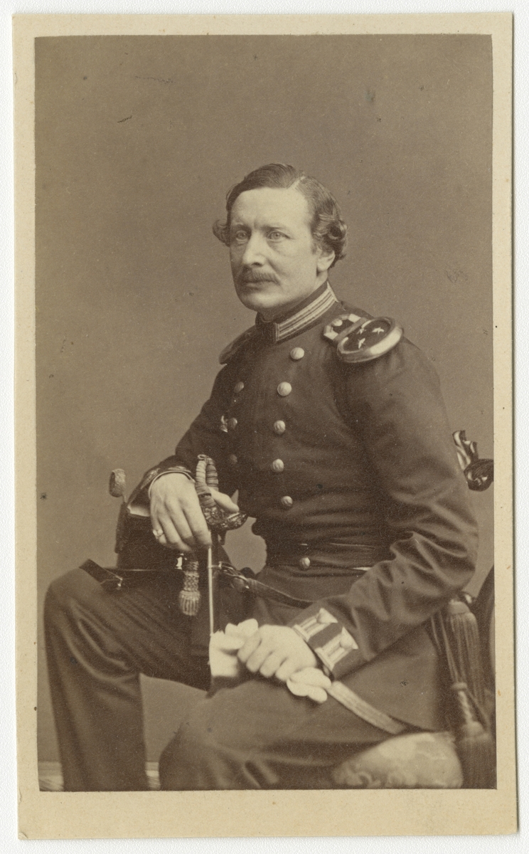 Porträtt av Carl August Sergel, officer vid Västmanlands regemente I 18.