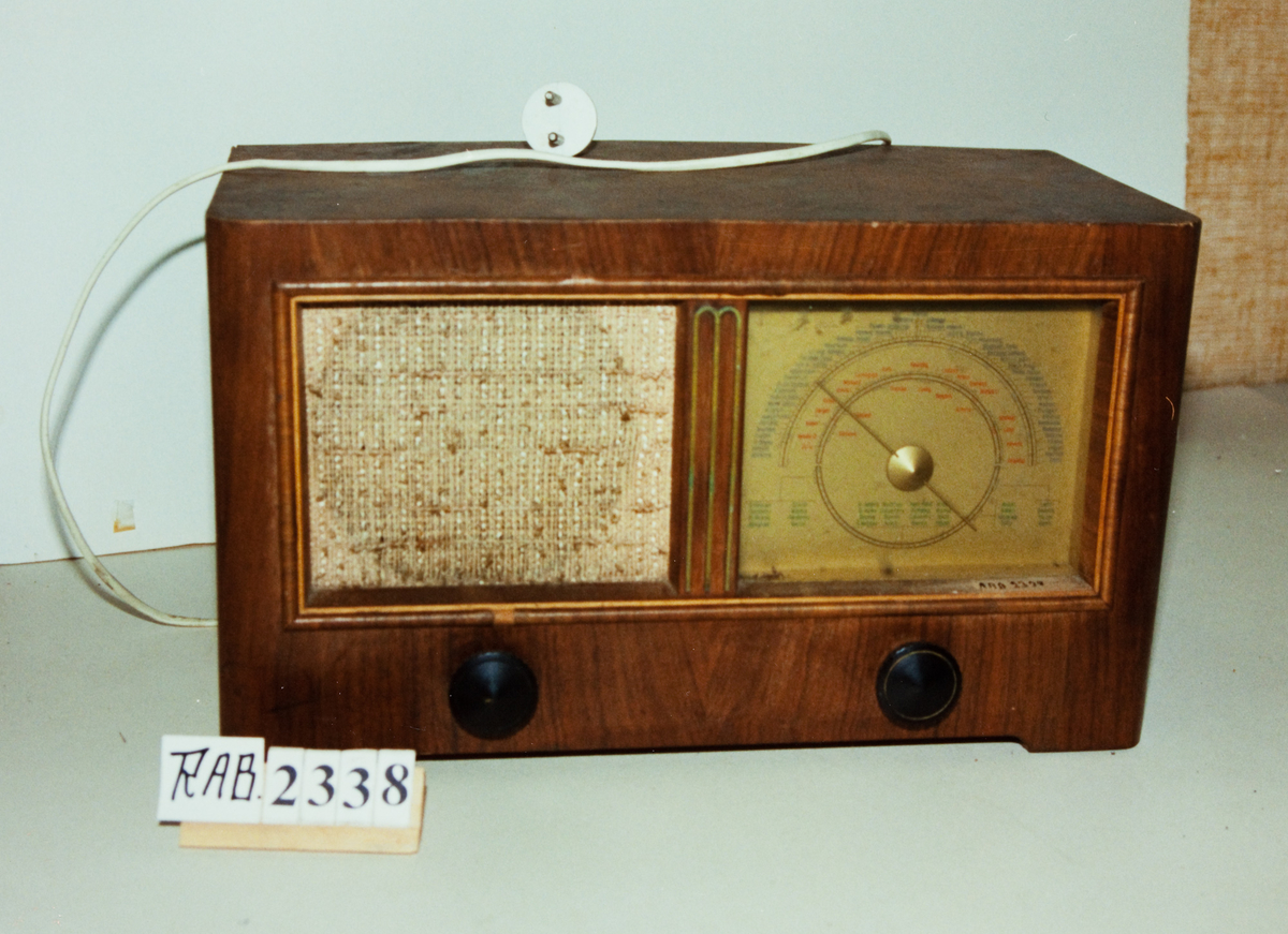 Gammel radio.
(12.04.97)