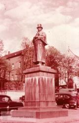 Alexander Kielland-statuen