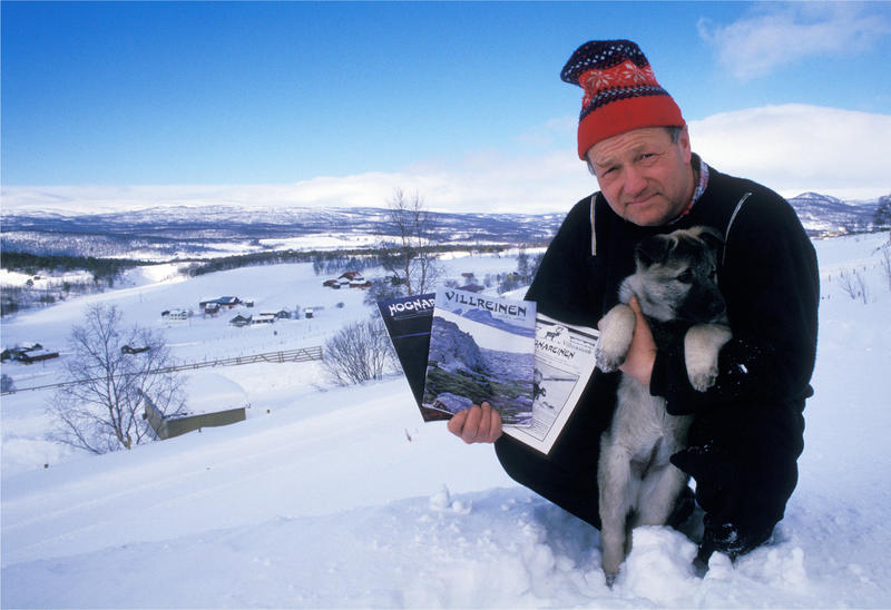 portrett Jon Meli med hund