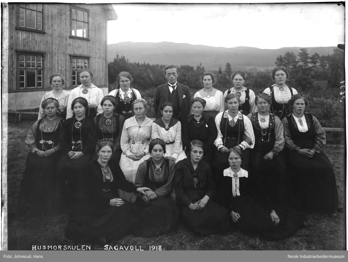 Sagavoll Ungdomskole - 1917 - 1918 
Husmorskolen