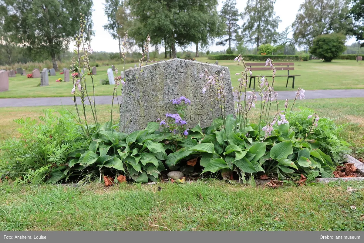Kvistbro kyrkogård Inventering av kulturhistoriskt värdefulla gravvårdar 2017, Kvarter Nya B.