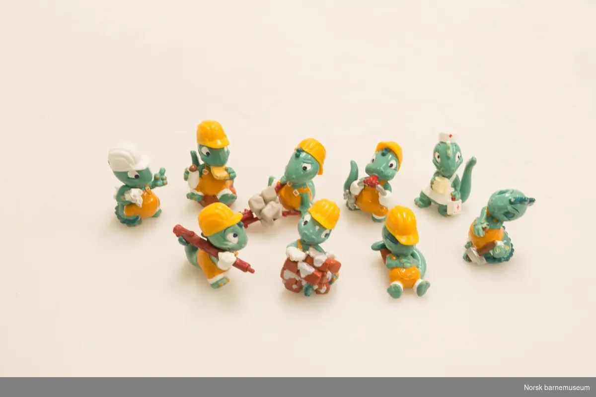 Plastfigurer fra Kinderegg: Dinosaurer