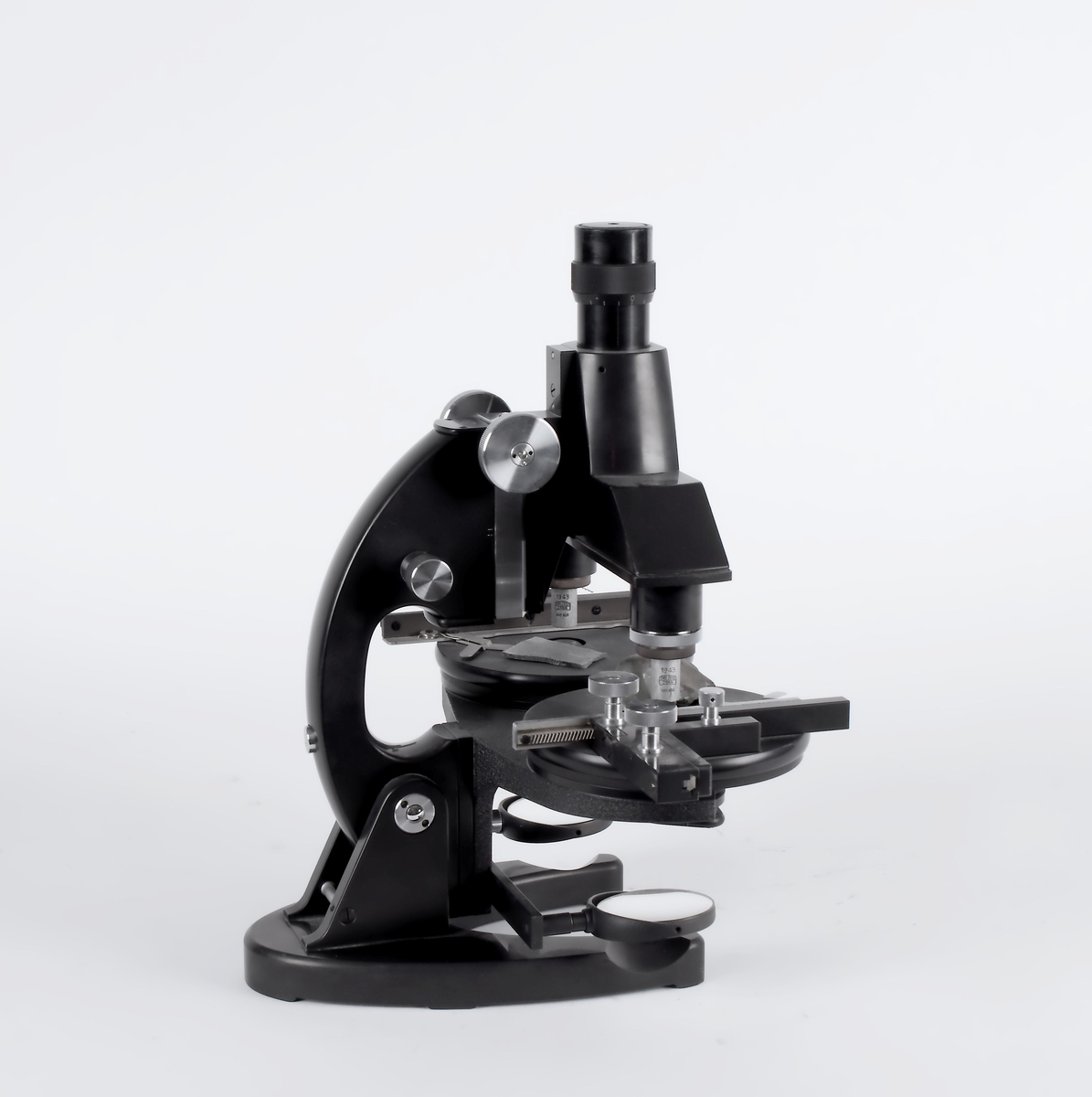 Sammenligningsmikroskop med gjennomlysning