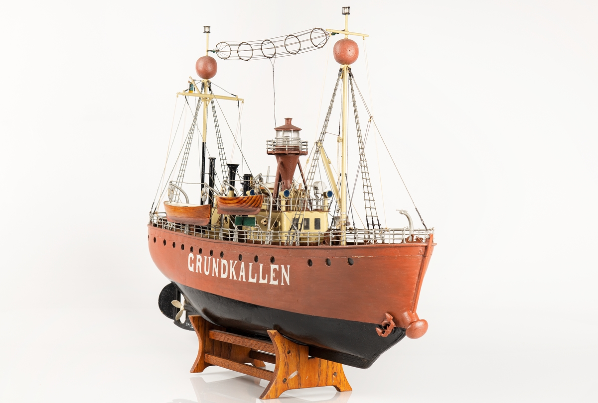 Modell av fyrskeppet Grundkallen tillverkad 1928–1932 av fyrvaktaren ombord.